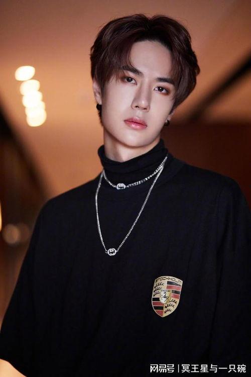 王一博最新爆料图片大全,揭秘偶像私生活瞬间 第3张 王一博最新爆料图片大全,揭秘偶像私生活瞬间 第3张