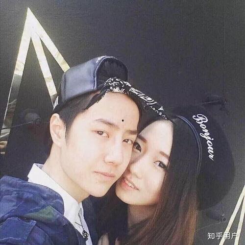 娱乐圈吃瓜博肖是谁,揭秘神秘博主背后的真相 第2张 娱乐圈吃瓜博肖是谁,揭秘神秘博主背后的真相 第2张